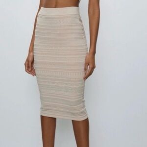 Aritzia Babaton Bandage Fitted Knit Pencil Skirt Women’s SZ Small in White